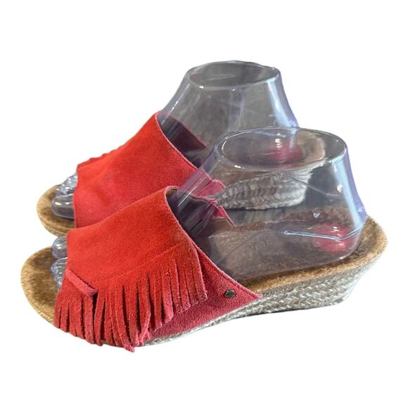 Ugg‎ Dane Suede Fringe Slip On Wedges size 9 - Picture 1 of 7